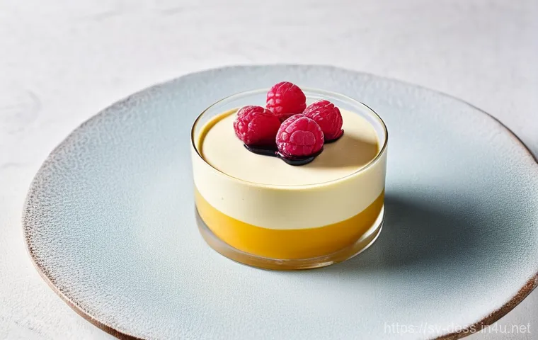 디저트 전문가의 시즌별 매출 전략 - **Cozy Autumn Apple Crumble with Vanilla Cream:**
    An inviting, warm-toned image capturing a fres...